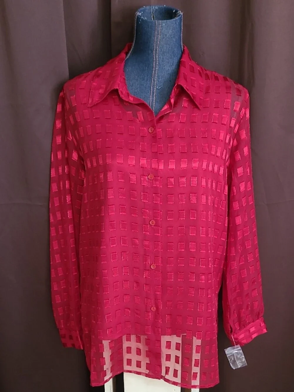 Voir Collection Women's Cherry Red Sheer Blouse And Tank - Picture 3 of 12